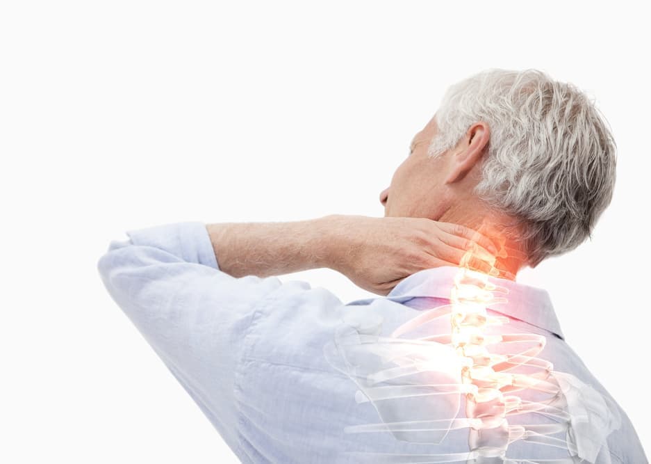 頚椎症性脊髄症の男性